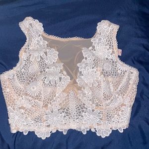- New Victoria secret bralette